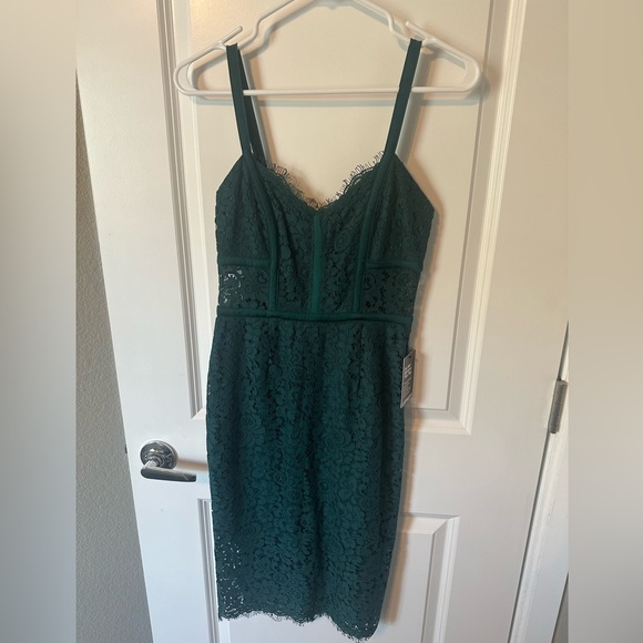 NWT Express Piped Lace Sheath Dress - Picture 3 of 9
